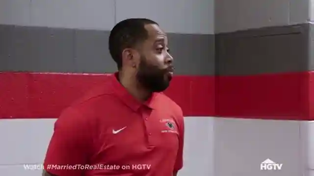 coach-al-transforms-cau-mens-basketball-locker-room-into-luxurious-lounge