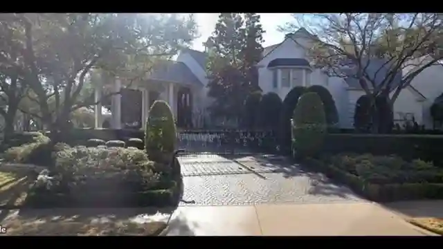 exploring-deion-sanders-luxurious-real-estate-portfolio