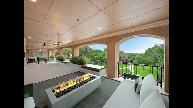 exploring-deion-sanders-luxurious-real-estate-portfolio