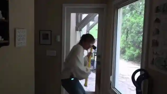 home-renovation-thrills-sledgehammer-challenge-on-drew-jonathan