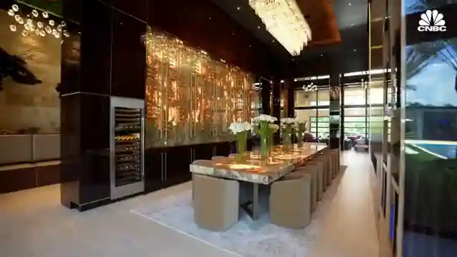 delray-beachs-55m-kasa-maranelo-luxury-real-estate-critique