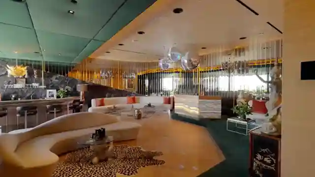 exploring-a-unique-hollywood-hills-mansion-with-arvin-haddad